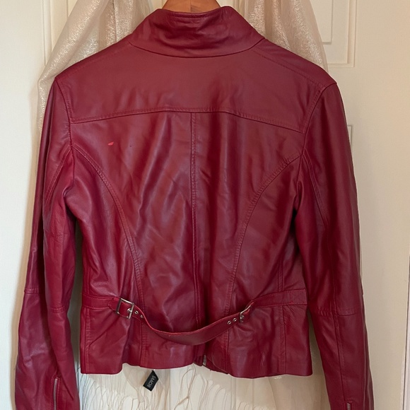 Leather jacket - Picture 2 of 2